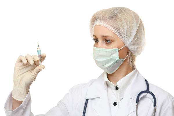 сходить к врачу. доктор женщина. грустный медик. труд врача. почти врач.